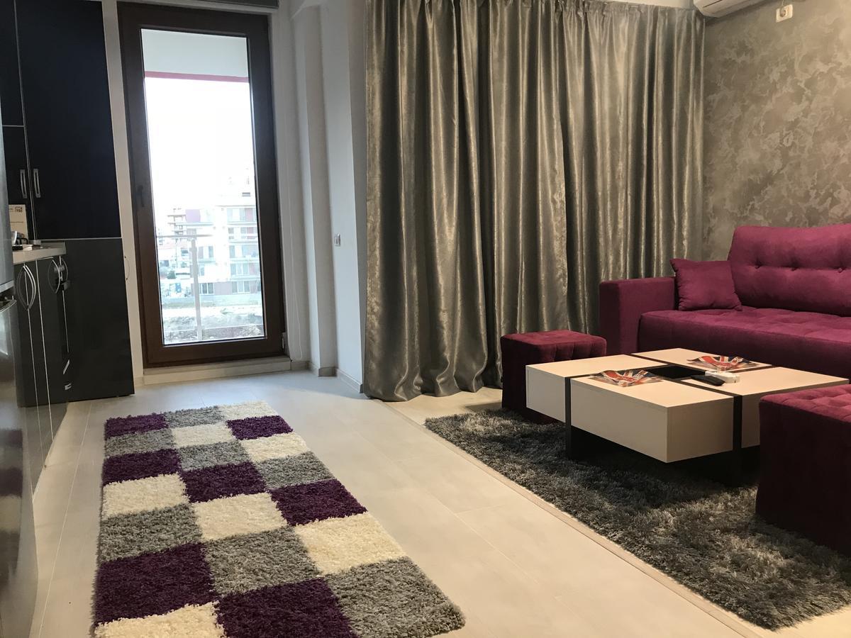 London Apartment Navodari Exterior photo
