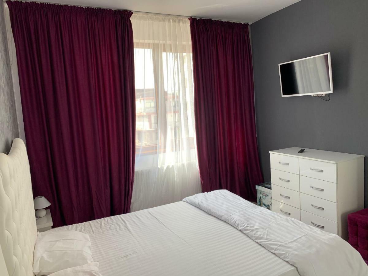 London Apartment Navodari Exterior photo